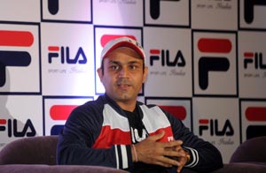 Sehwag unveils ICC World T-20 trophy in Indore